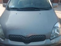 Usata Toyota Yaris Sol 2003 Grigio Berlina