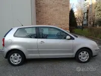 Usata VW Polo 75 CV (55 kW) 2004 Grigio Utilitaria
