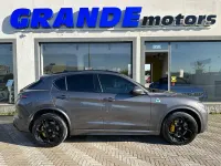 Usata Alfa Romeo Stelvio Quadrifoglio Verde 510 CV (375 kW) 2021 Grigio vesuvio SUV