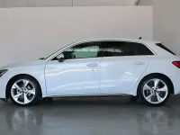 Usata Audi A3 S-Line 150 CV (110 kW) 2024 Bianco ghiaccio metallizzato Berlina