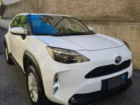 Usata Toyota Yaris 92 CV (67 kW) 2024 Bianco Utilitaria
