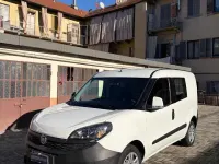 Usata Fiat Doblò 105 CV (77 kW) 2019 Bianco pastello Monovolume