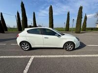 Usata Alfa Romeo Giulietta Exclusive 105 CV (77 kW) 2014 Bianco Utilitaria