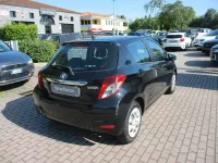 Usata Toyota Yaris Active 69 CV (50 kW) 2012 Nero Utilitaria