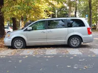 Usata Lancia Voyager 163 CV (119 kW) 2012 Grigio Monovolume