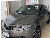 Usata Lancia Ypsilon Gold 69 CV (50 kW) 2024 Grigio Utilitaria
