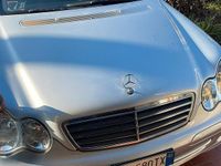 Usata Mercedes C200 Classic 122 CV (89 kW) 2005 Grigio Station wagon