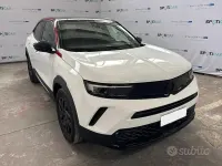 Usata Opel Mokka 101 CV (74 kW) 2023 Bianco SUV