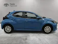 Usata Toyota Yaris Business Edition 72 CV (52 kW) 2022 Blu Utilitaria