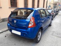 Usata Dacia Sandero 70 CV (51 kW) 2009 Blu Utilitaria