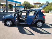 Usata Dacia Sandero 75 CV (55 kW) 2016 Blu Berlina