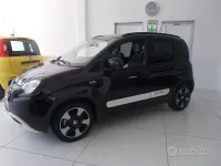 Nuova Fiat Panda Cross Cross 2025 Nero Utilitaria