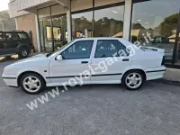 Usata Renault 19 135 CV (99 kW) 1993 Blanc glacier (389) Berlina