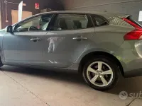 Usata Volvo V40 Business Edition 120 CV (88 kW) 2018 Grigio Berlina