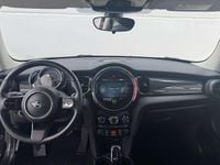 Usata Mini ONE Classic 102 CV (75 kW) 2022 Midnight black metal Utilitaria