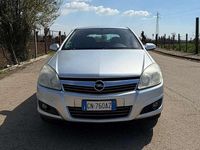 Usata Opel Astra Edition 116 CV (85 kW) 2007 Argento Berlina