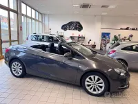 Usata Opel Cascada Cosmo 165 CV (121 kW) 2013 Grigio Cabrio