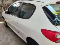 Usata Peugeot 206+ 68 CV (50 kW) 2011 Bianco Utilitaria