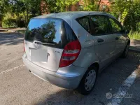 Usata Mercedes A200 109 CV (80 kW) 2008 Grigio Berlina