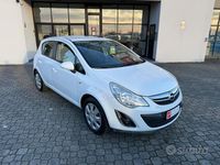 Usata Opel Corsa Edition 86 CV (63 kW) 2012 Bianco Utilitaria