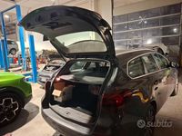 Usata Opel Astra 110 CV (80 kW) 2010 Grigio Station wagon