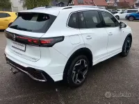 Usata VW Tiguan R-line 150 CV (110 kW) 2025 Bianco SUV