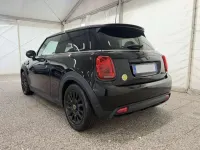 Usata Mini Cooper SE Classic 75 kW (102 CV) 2022 Nero Utilitaria