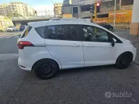 Usata Ford B-MAX 90 CV (66 kW) 2017 Bianco Monovolume