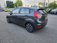 Begagnad Ford Fiesta 74 HK (54 kW) 2016 Grå Halvkombi