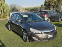 Usata Opel Astra 110 CV (80 kW) 2011 Grigio Berlina