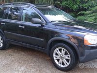 Usado Volvo XC90 209 HP (153 kW) 2005 Preto SUV