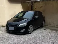 Usata Opel Astra Cosmo 60 CV (44 kW) 2011 Bianco Berlina