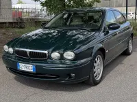 Usata Jaguar X-type Executive 131 CV (96 kW) 2006 Verde Berlina