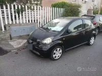 Usata Toyota Aygo 68 CV (50 kW) 2007 Nero Utilitaria
