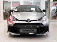 Nuova Toyota Yaris Aero 280 CV (205 kW) 2026 Precious metal Utilitaria