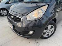 Usata Kia Venga 90 CV (66 kW) 2013 Grigio Utilitaria