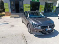 Usata Peugeot 208 Active 75 CV (55 kW) 2022 Grigio argento metallizato Utilitaria