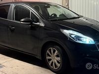Usata Peugeot 208 Allure 101 CV (74 kW) 2019 Utilitaria