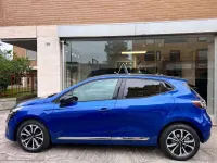 Usata Renault Clio V Techno 91 CV (66 kW) 2025 Blu/azzurro Berlina