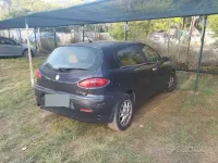 Usata Alfa Romeo 147 140 CV (102 kW) 2004 Bluazzurro Utilitaria