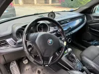 Usata Alfa Romeo Giulietta Distinctive 120 CV (88 kW) 2011 Bianco Utilitaria