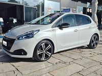 Usata Peugeot 208 GT-line 100 CV (73 kW) 2019 Bianco Utilitaria