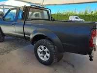 Usata Nissan Navara 133 CV (97 kW) 2003 Nero Pick-up