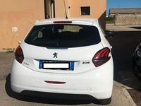 Usata Peugeot 208 Active 74 CV (54 kW) 2018 Bianco Utilitaria