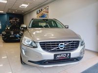 usata Volvo XC60 XC 60AWD Geartronic Momentum