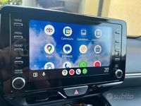 Usata Toyota Yaris Hybrid Lounge 130 CV (95 kW) 2023 Grigio Berlina