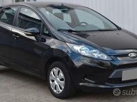 Usata Ford Fiesta 82 CV (60 kW) 2011 Nero Utilitaria