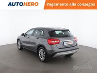 Usata Mercedes GLA180 109 CV (80 kW) 2015 Grigio SUV