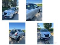 Usata Lancia Ypsilon 95 CV (69 kW) 2015 Grigio Utilitaria