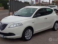 Usata Lancia Ypsilon 69 CV (50 kW) 2013 Bianco Utilitaria
